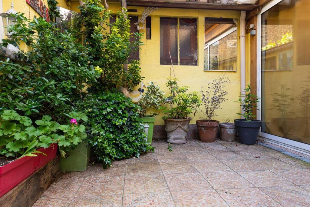 Appartement De Caractere Avec Jardinet Privatif A 1 Min Metro 1, Paris, Disneyland Vincennes Exterior photo